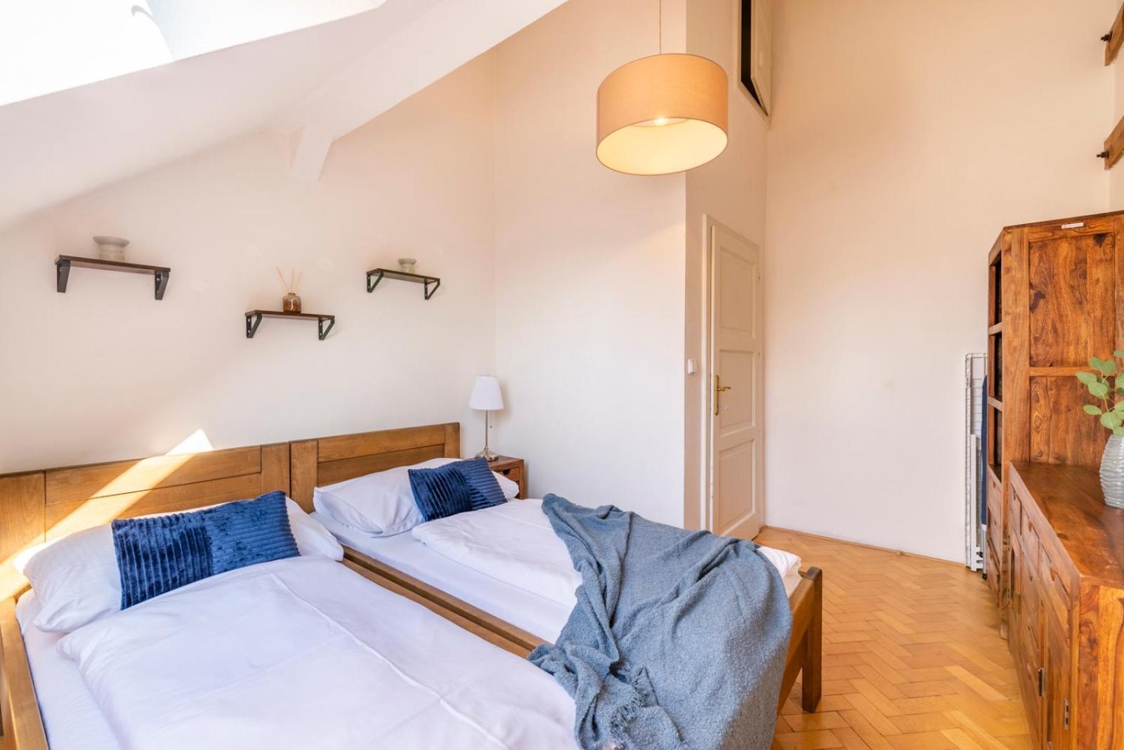 Old Town Square Apartments Прага Экстерьер фото