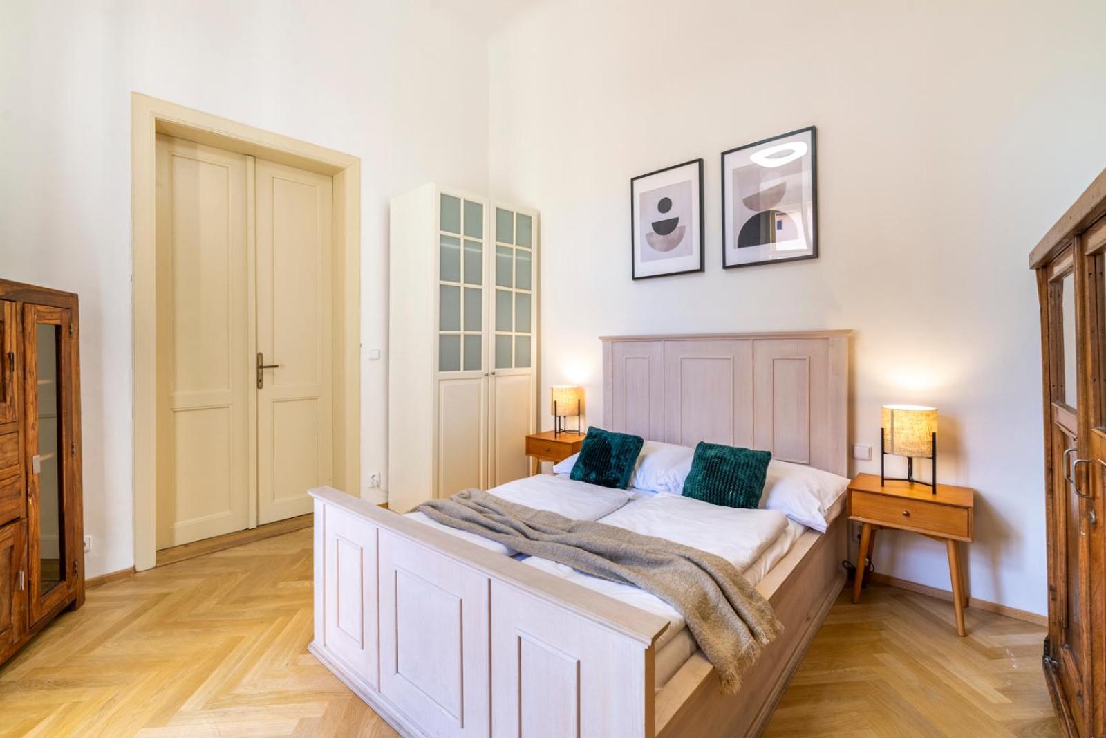 Old Town Square Apartments Прага Экстерьер фото