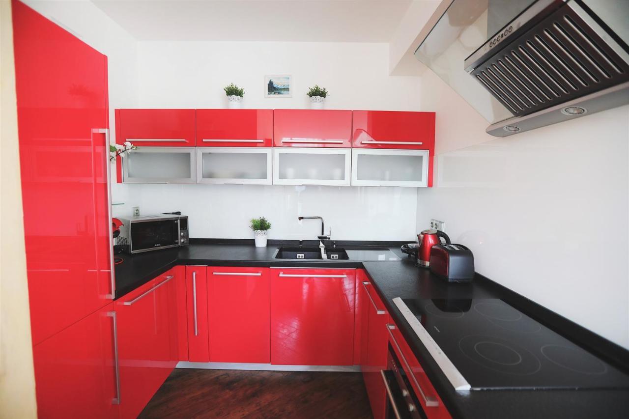 Old Town Square Apartments Прага Экстерьер фото